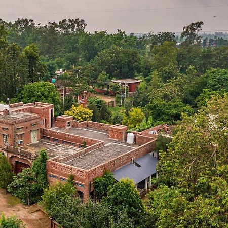 Stayvista'S Peepal Haveli - Rustic Kothi With Terrace, Breathtaking View & Bonfire Narainpur  ภายนอก รูปภาพ