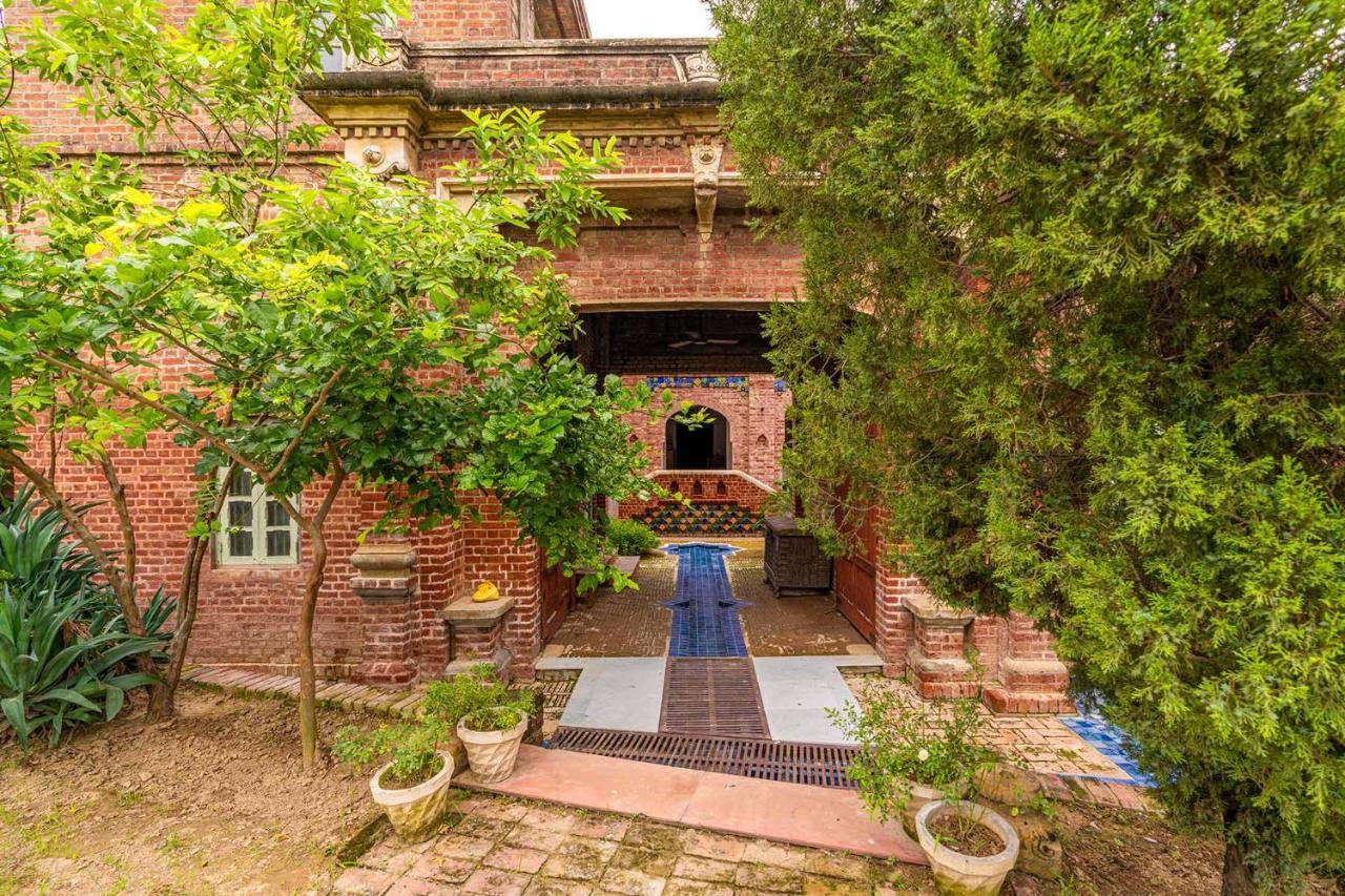 Stayvista'S Peepal Haveli - Rustic Kothi With Terrace, Breathtaking View & Bonfire Narainpur  ภายนอก รูปภาพ