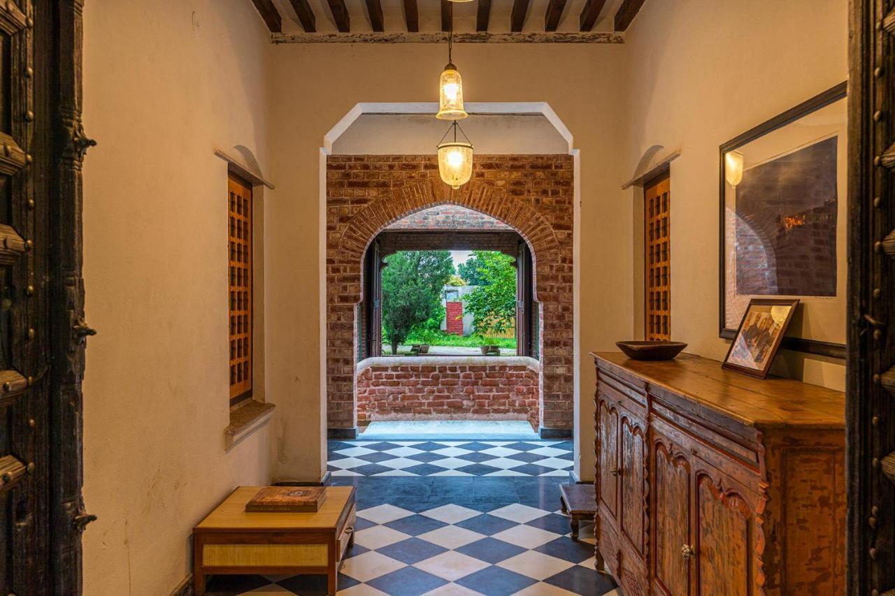 Stayvista'S Peepal Haveli - Rustic Kothi With Terrace, Breathtaking View & Bonfire Narainpur  ภายนอก รูปภาพ