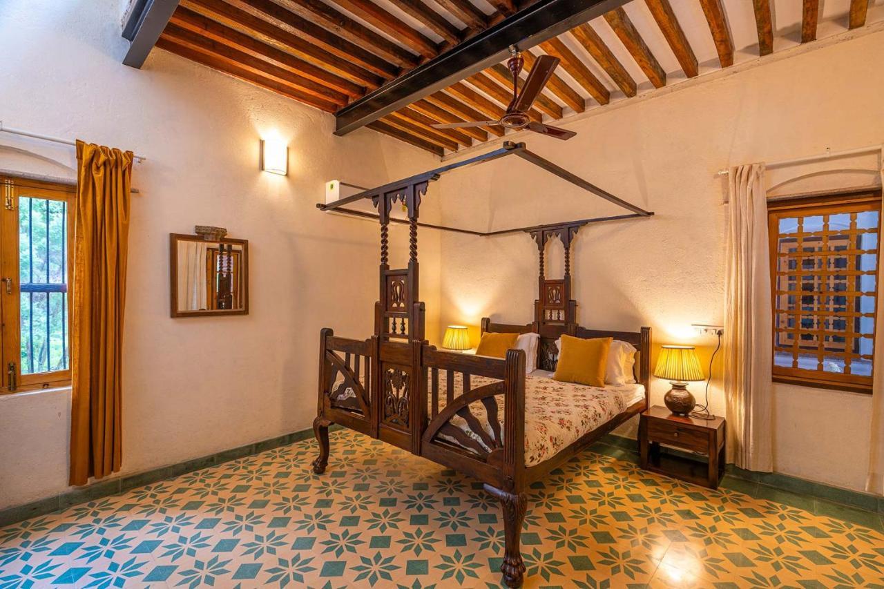 Stayvista'S Peepal Haveli - Rustic Kothi With Terrace, Breathtaking View & Bonfire Narainpur  ภายนอก รูปภาพ